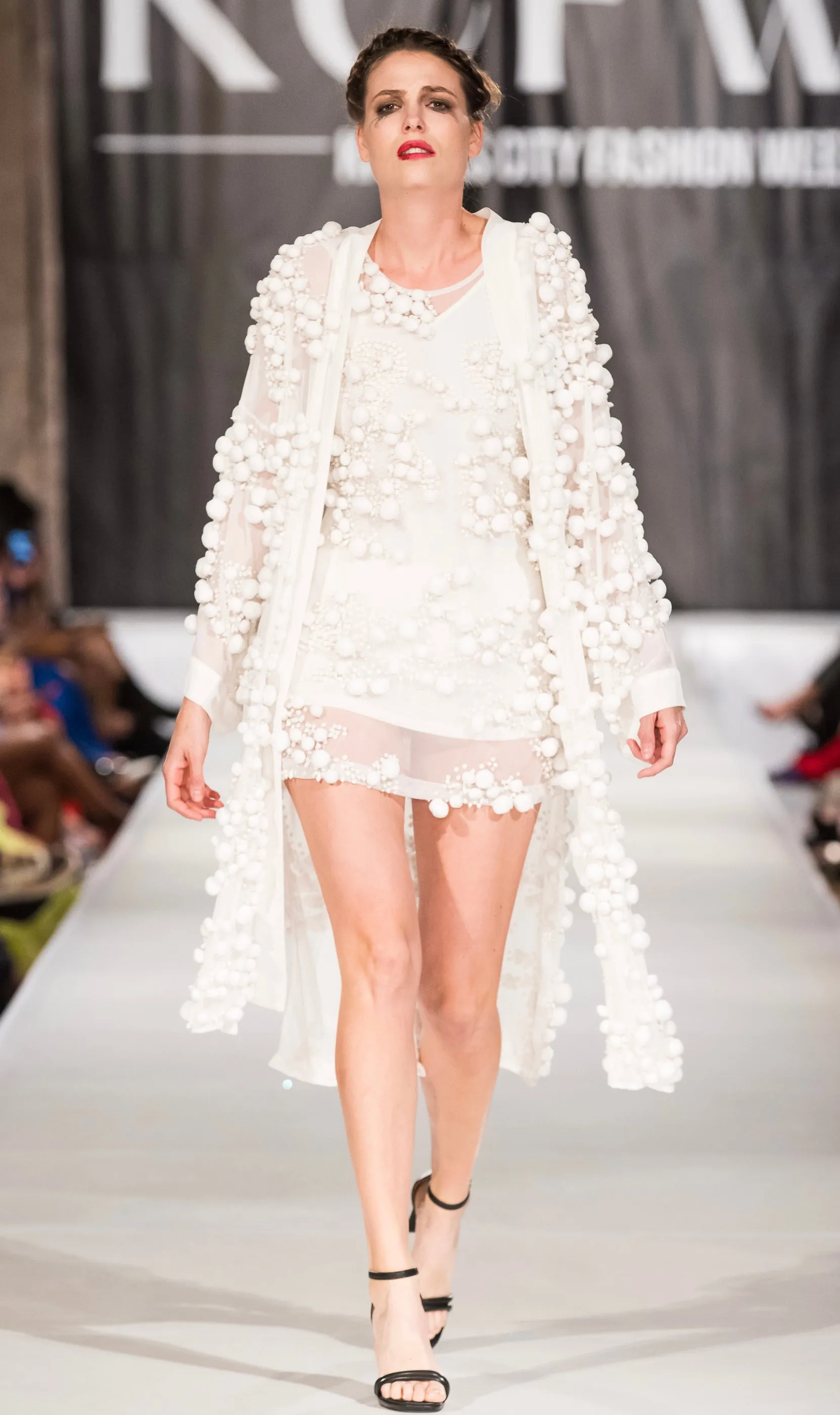 Jedes Alte Eisen Rüschenkleid