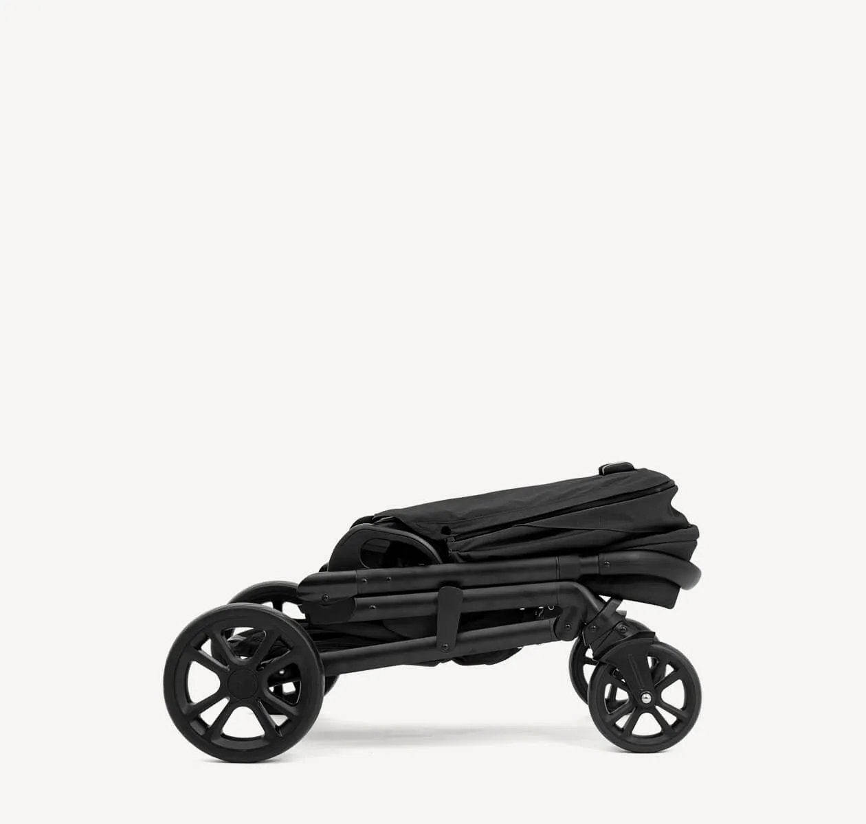 Chrome 4-in-1 Reversible Kinderwagen – Intelligente Vielseitigkeit trifft auf mühelosen Stil