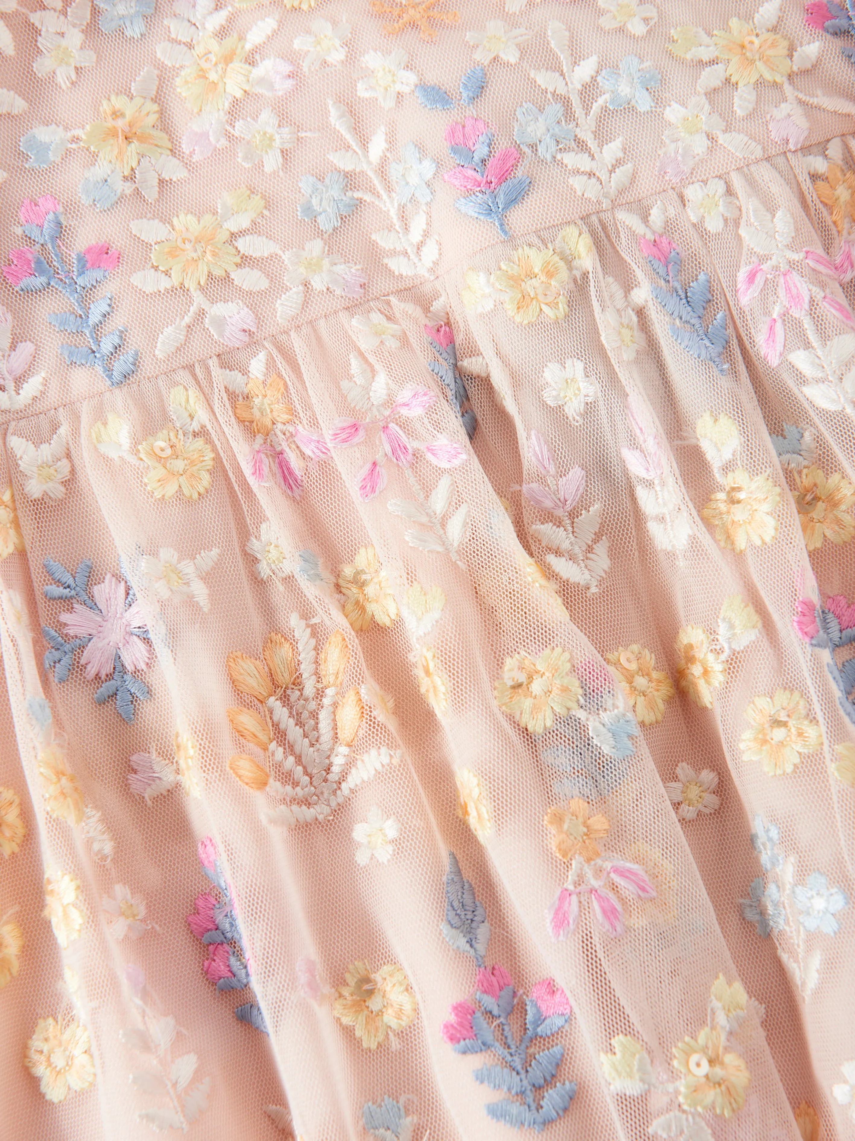 Needle & Thread Mädchen Tüll Blumenbeet Stickerei Kleid in Rosa