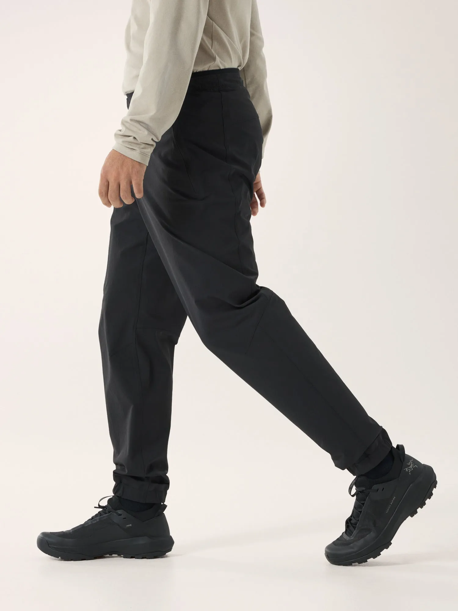 100% Authentic Gamma Jogger Men's , our products are good reputation over the world.