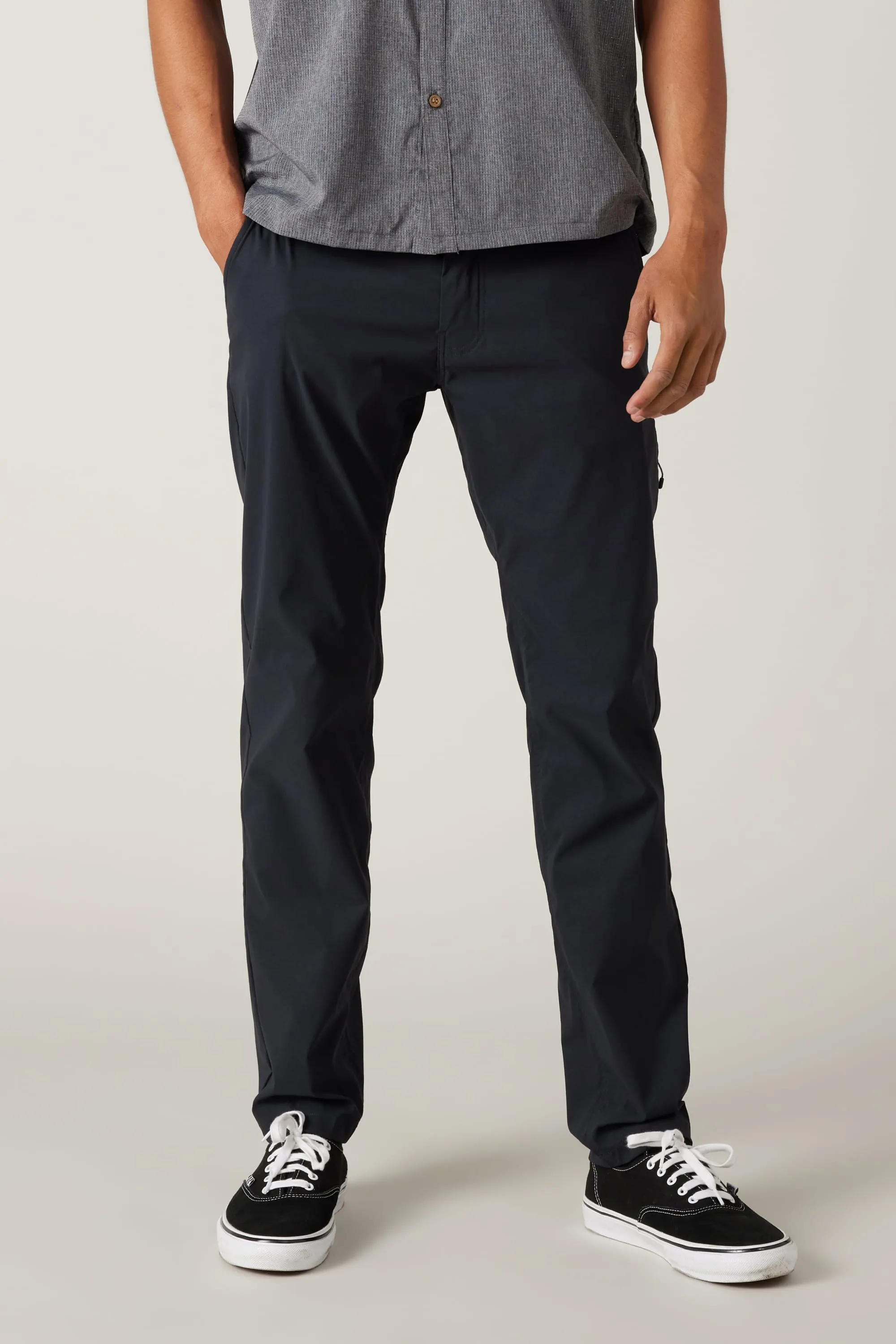 Our cheap authentic 686 Everywhere Featherlight Chino Pant Men's - Slim Fit are hot sale now, we offer you new style Items cheaper sale, welcome to order!