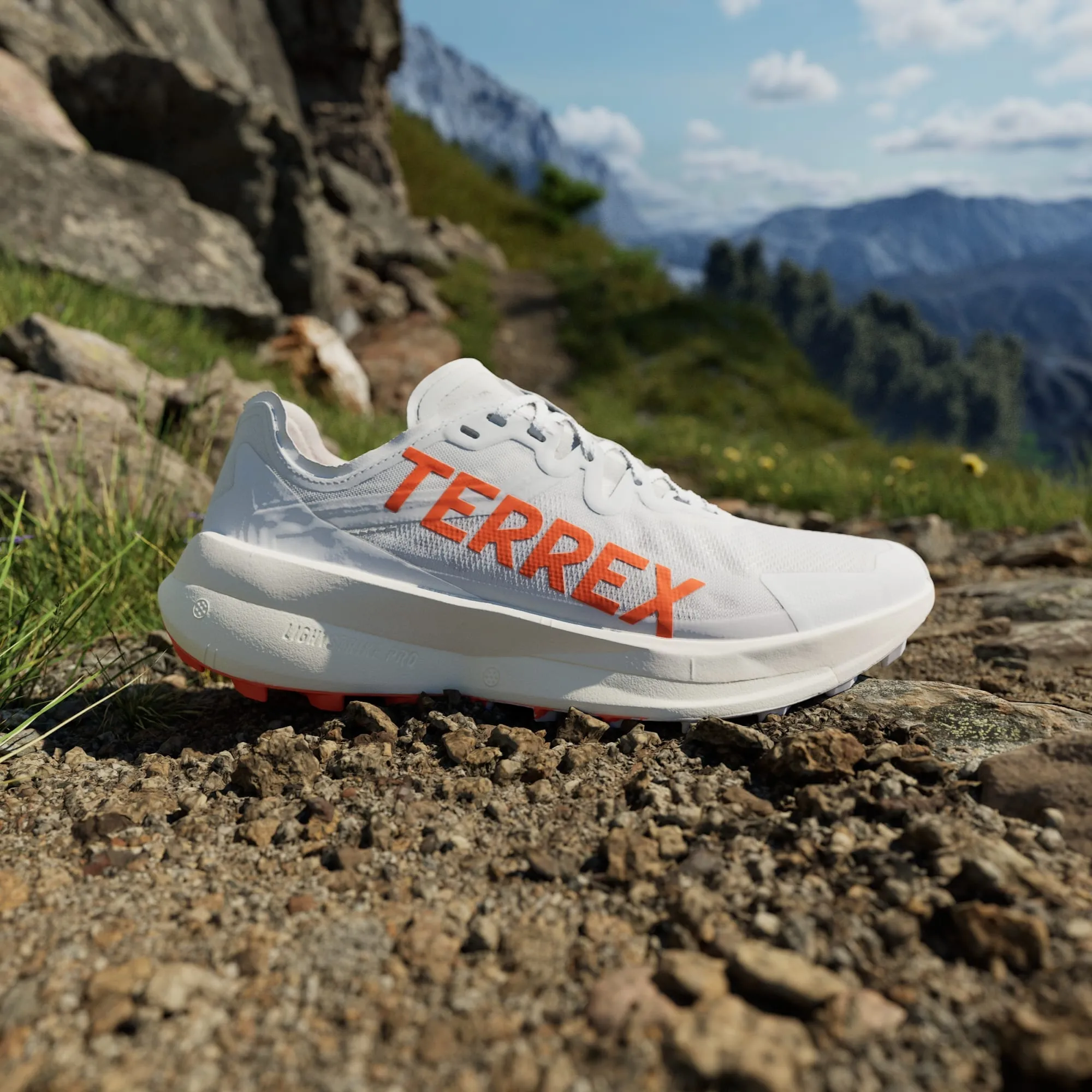 Russia Terrex Agravic Speed Trail Running Shoes Men's are discount sale, you can purchase our Items online now.