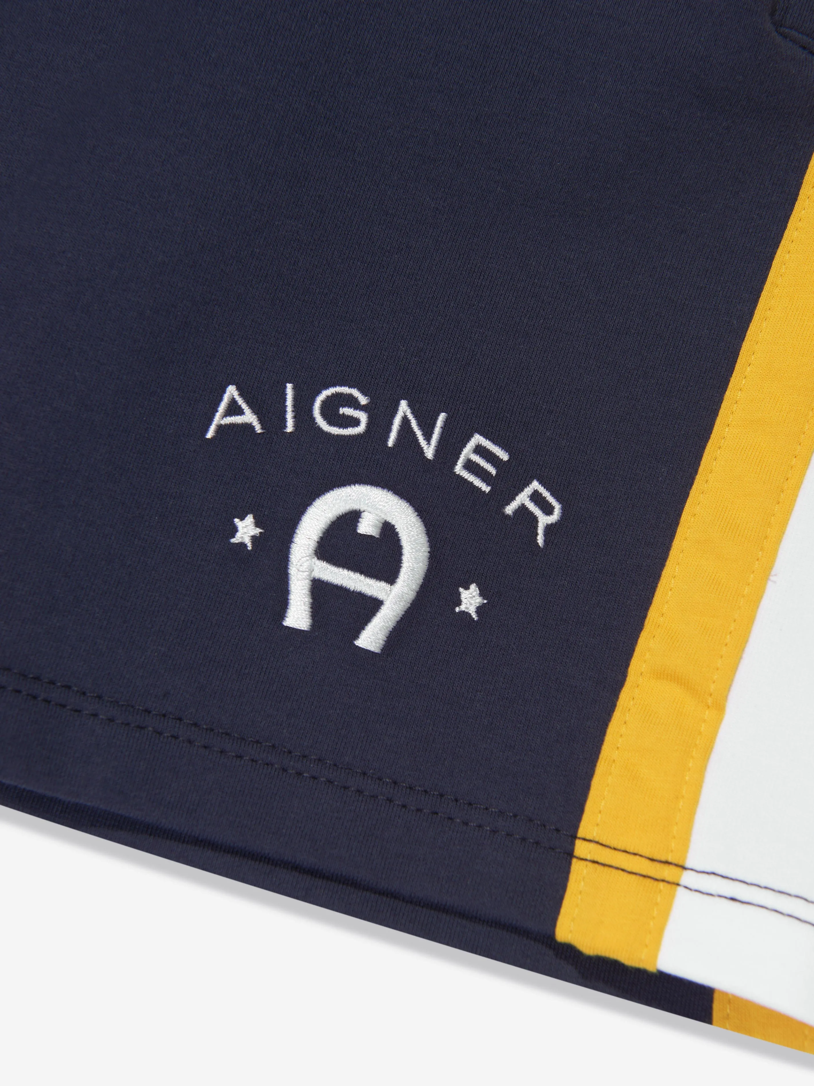 Aigner Boys Logo Bermuda Shorts in Marineblau