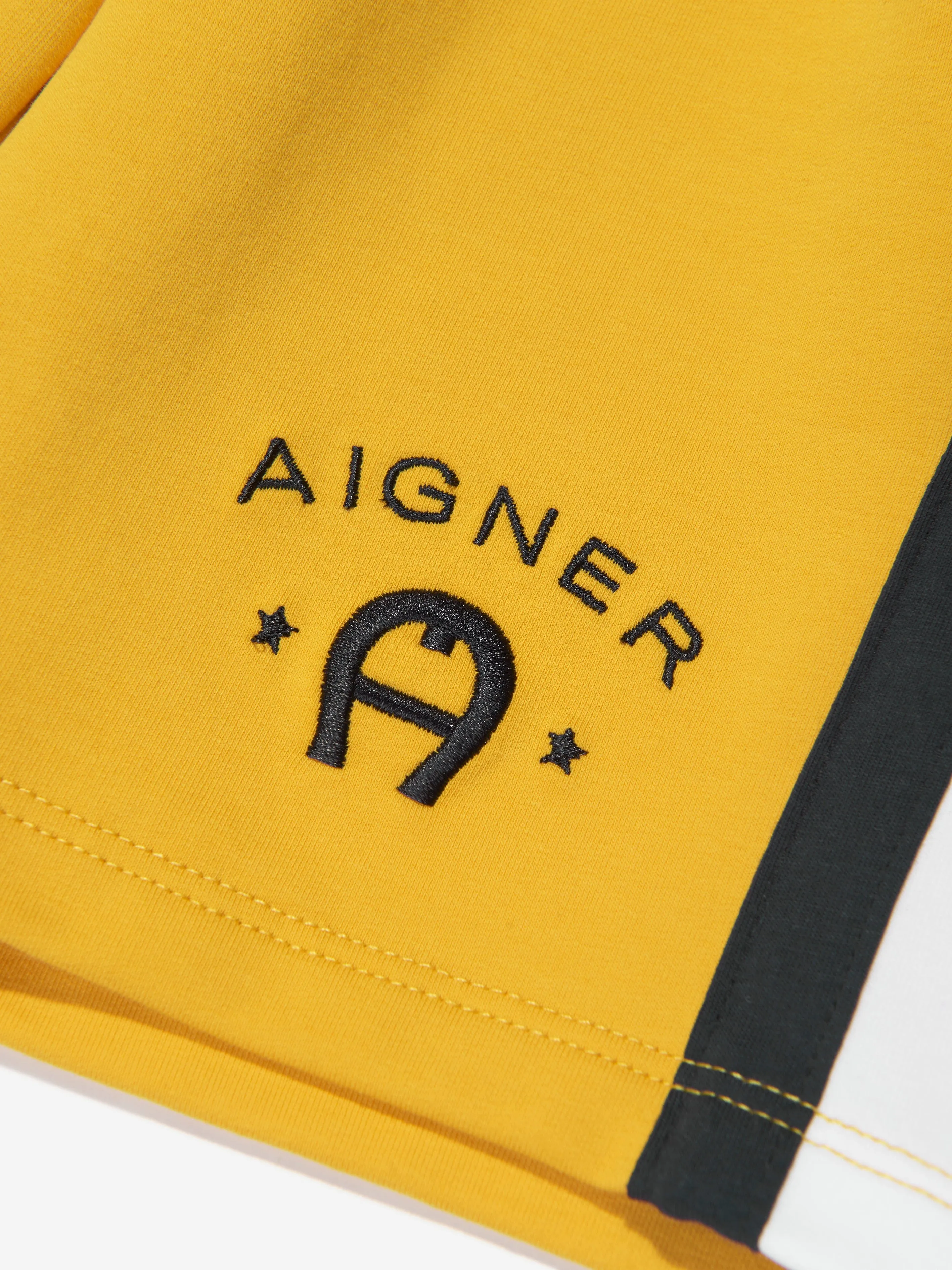 Aigner Boys Logo Bermuda Shorts in Gelb