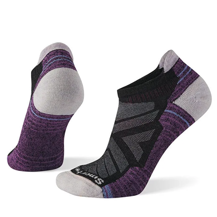 View the latest SMARTWOOL Women's Hike Light Cushion Low Ankle Socks online store, offer all kinds of 2025 new style Items here.