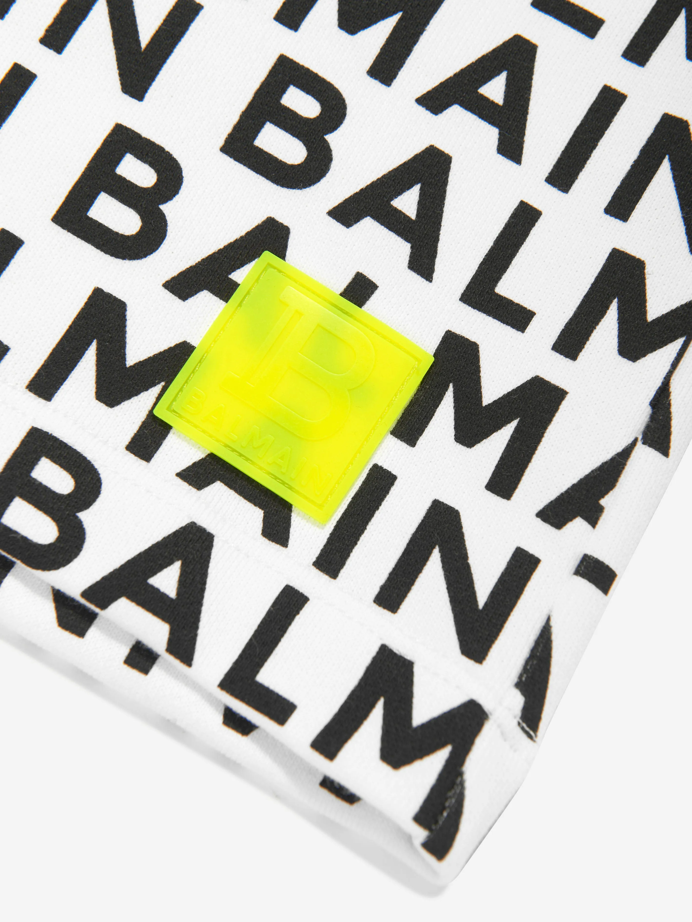 Balmain Boys Logo Jersey Shorts in Schwarz