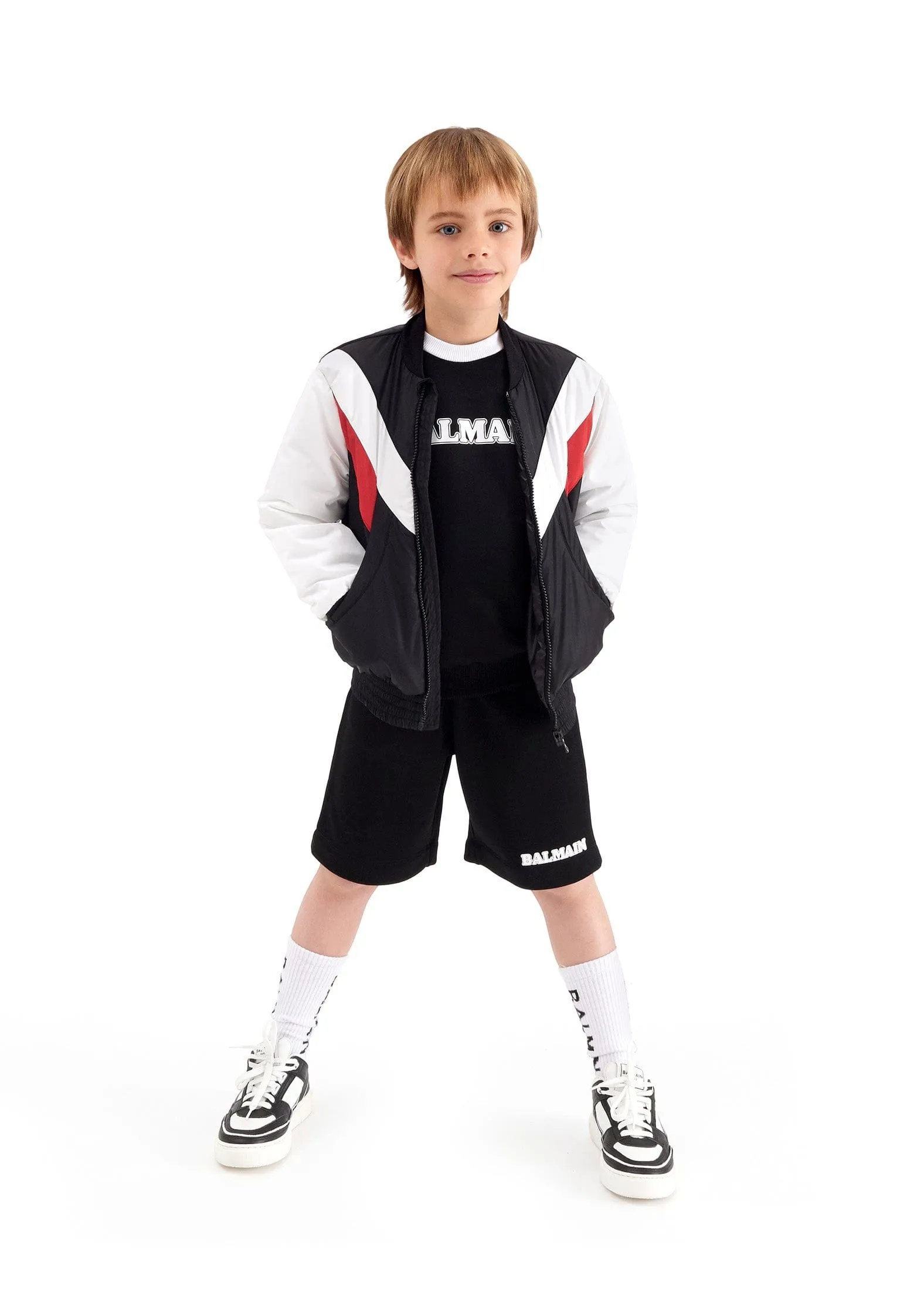 Balmain Boys Logo Jersey Shorts in Schwarz