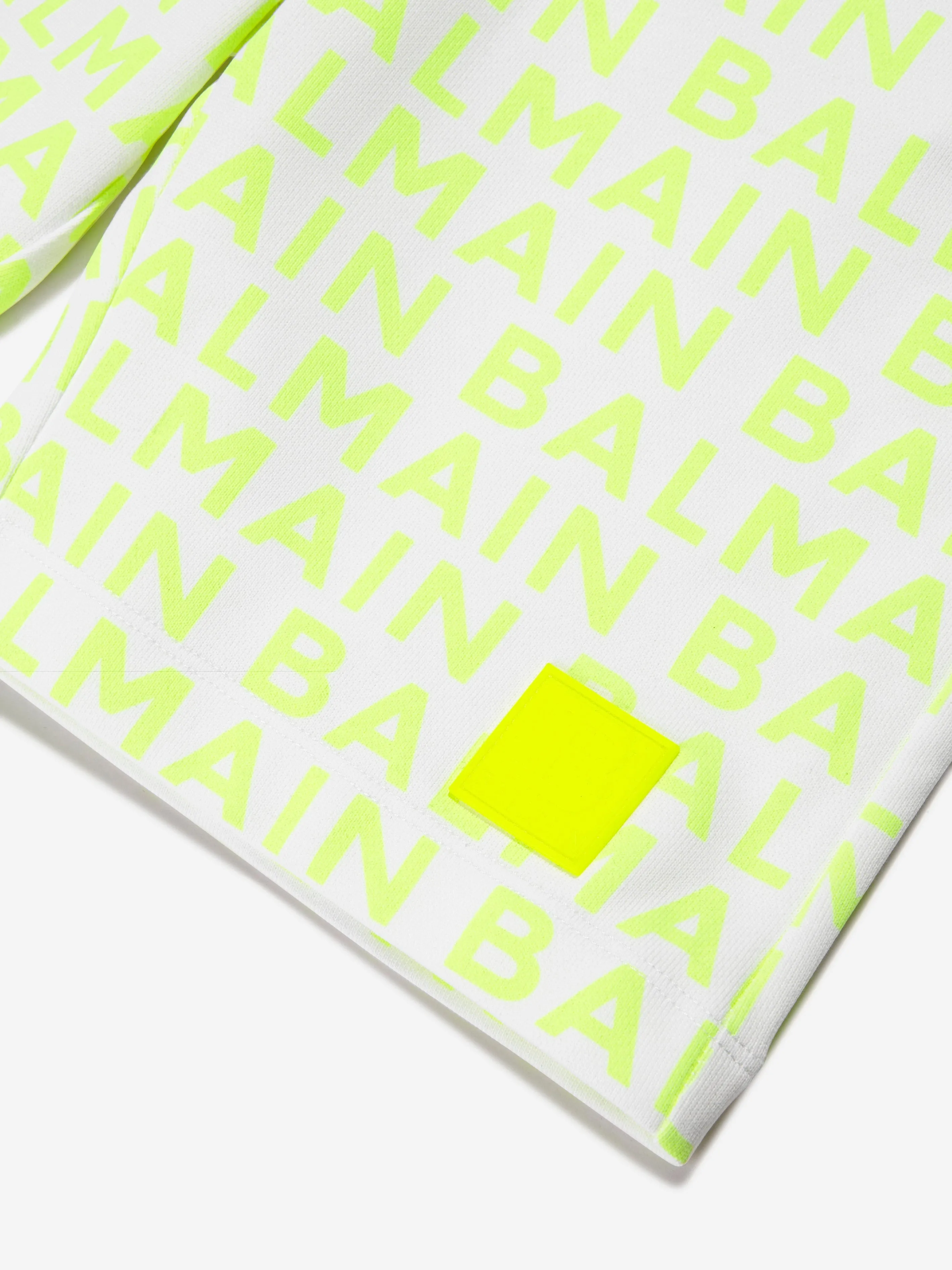 Balmain Boys Logo Jersey Shorts in Weiß