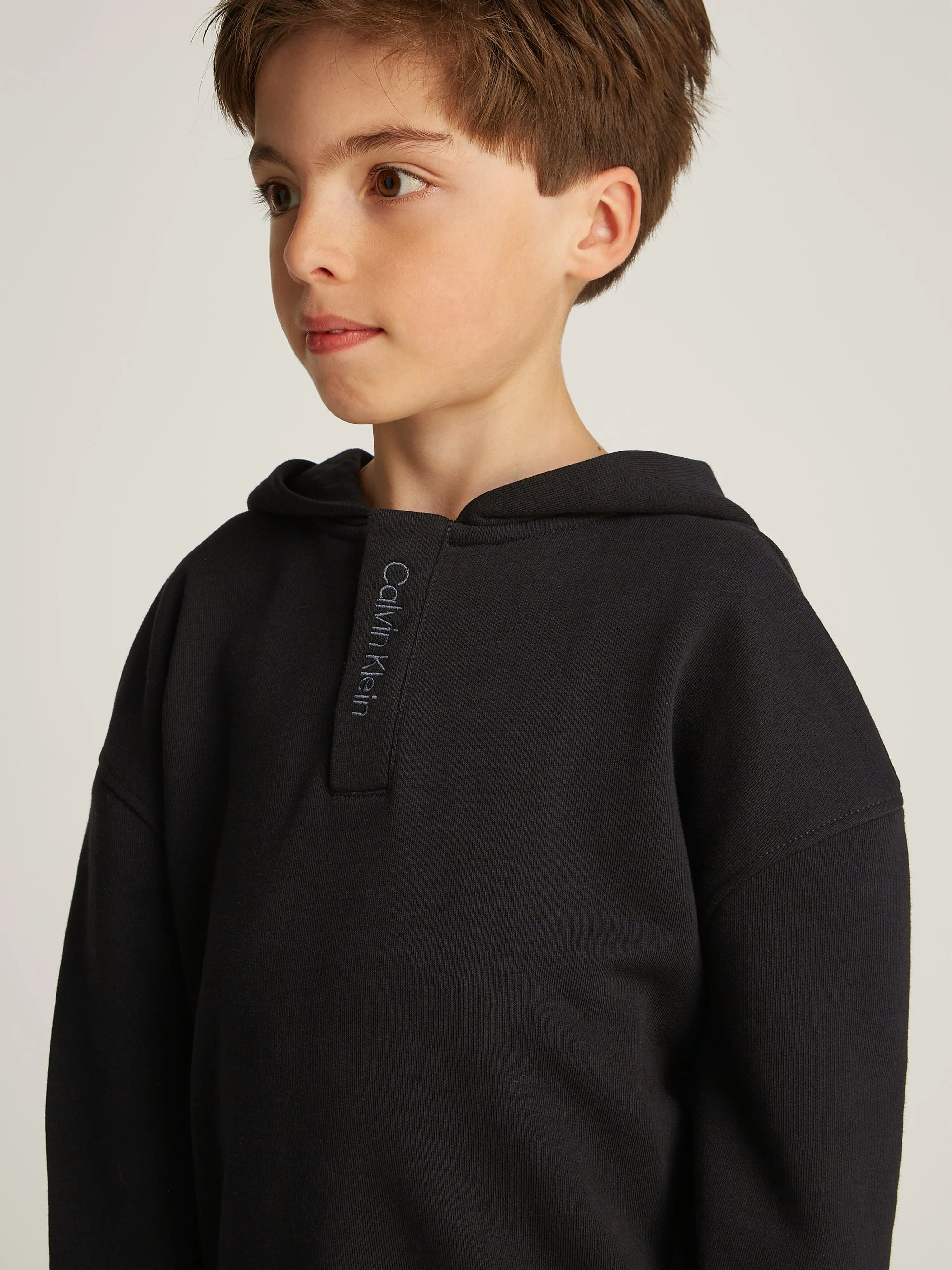 Jungen besticktes Logo Hoodie in Schwarz