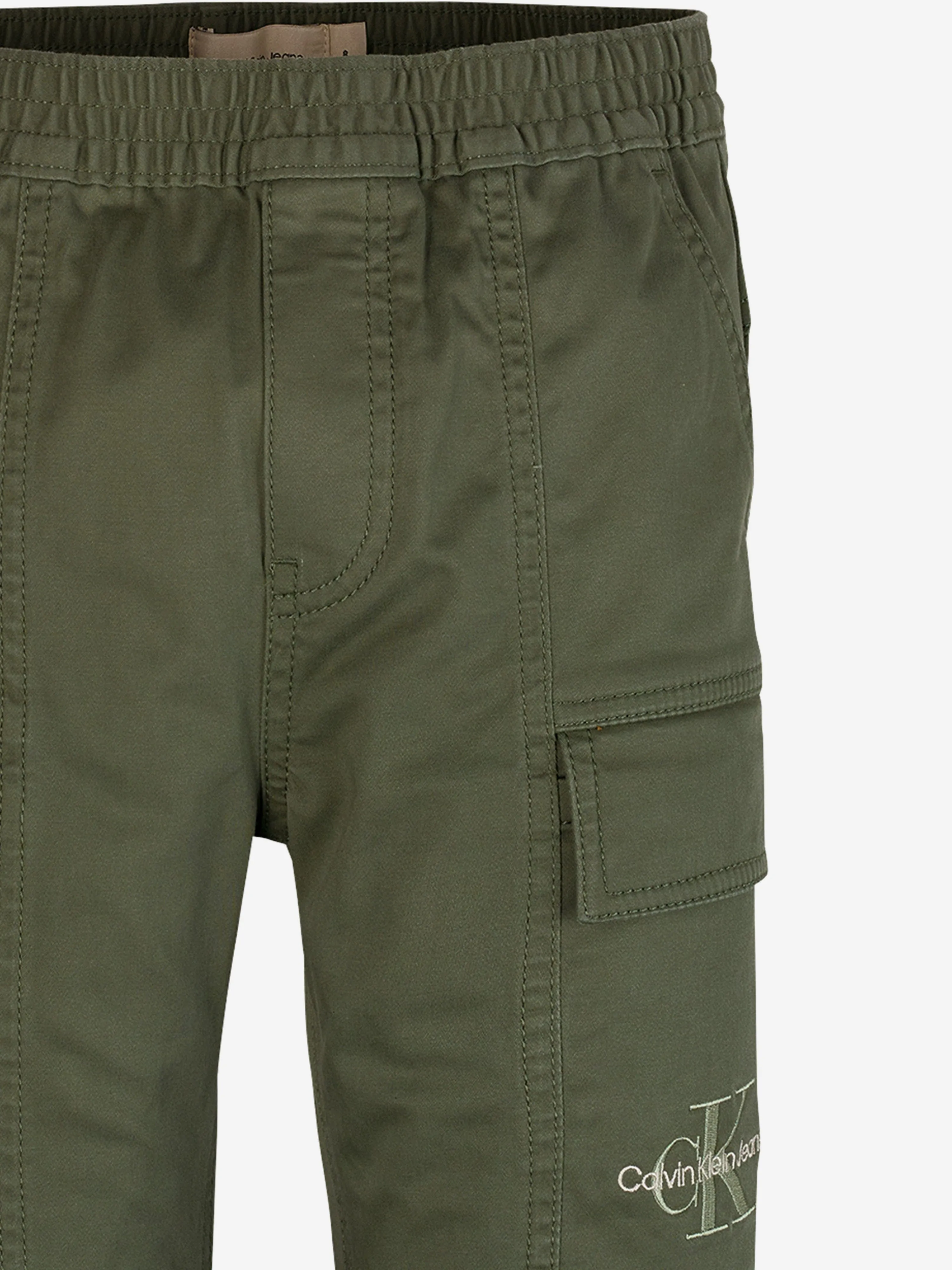 Jungen Essential Cargo Hose in Grün