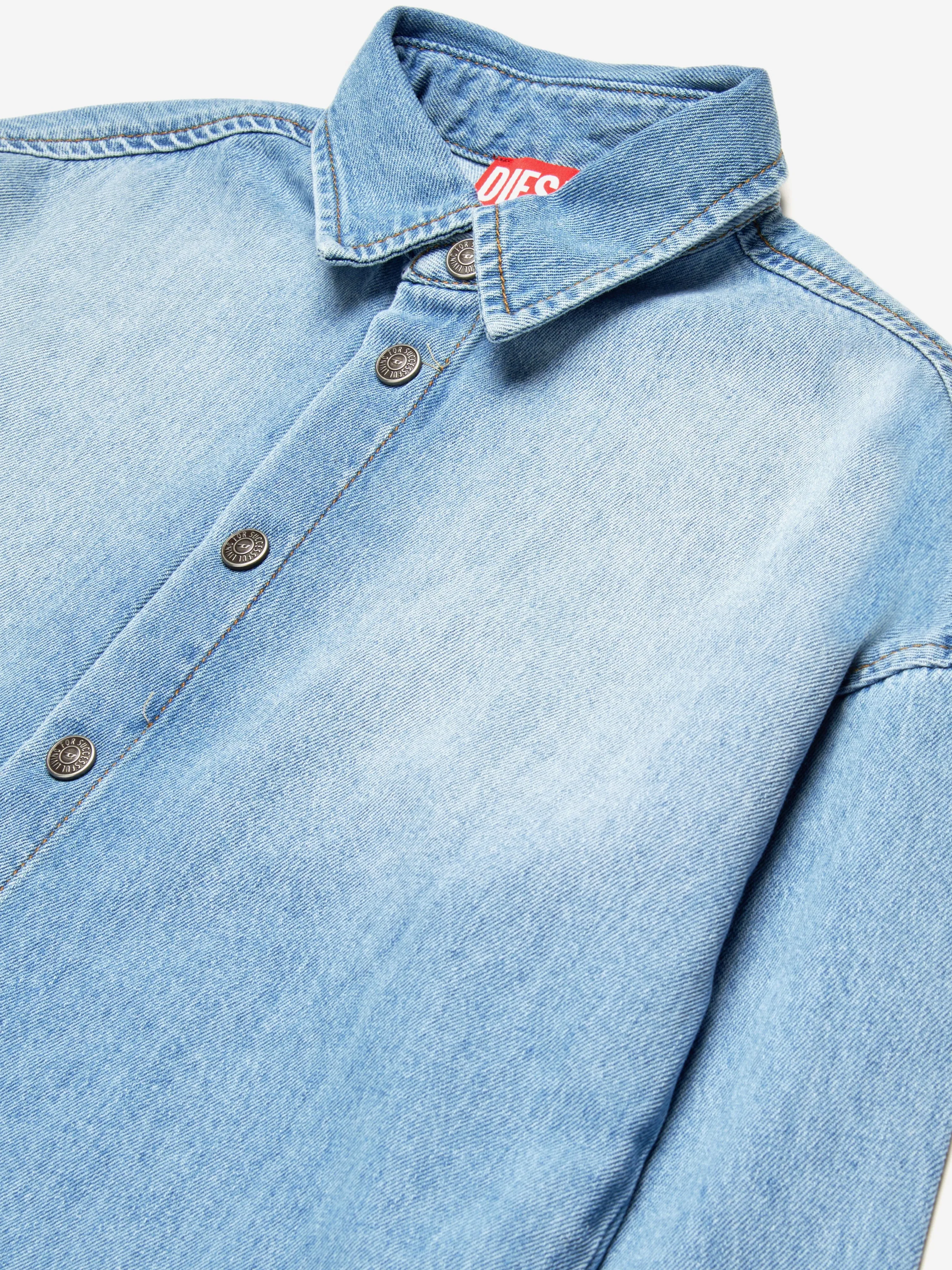 Jungen Oval D Rücken Logo Denimhemd in Blau