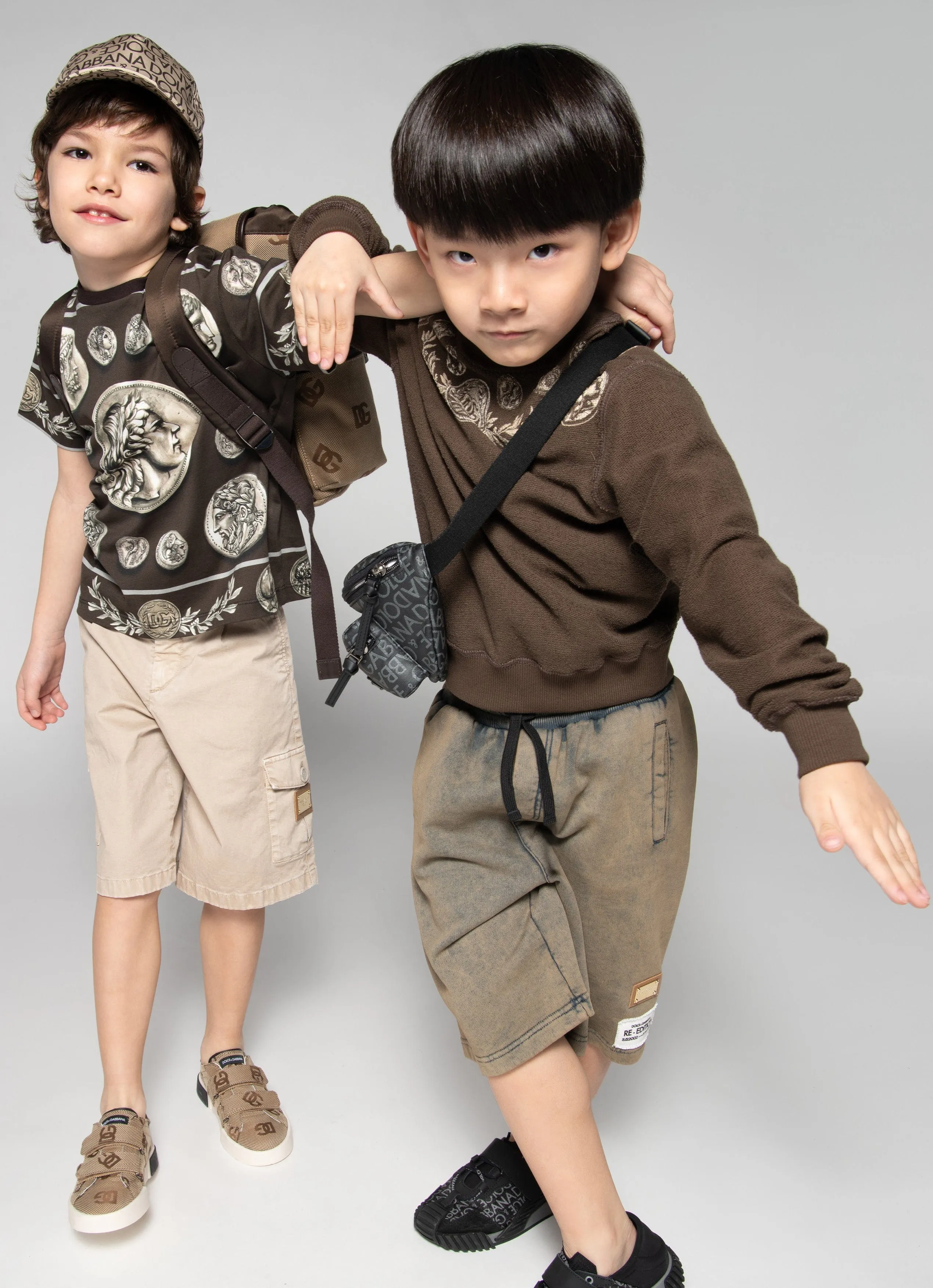Dolce & Gabbana Jungen Cargo Shorts in Beige