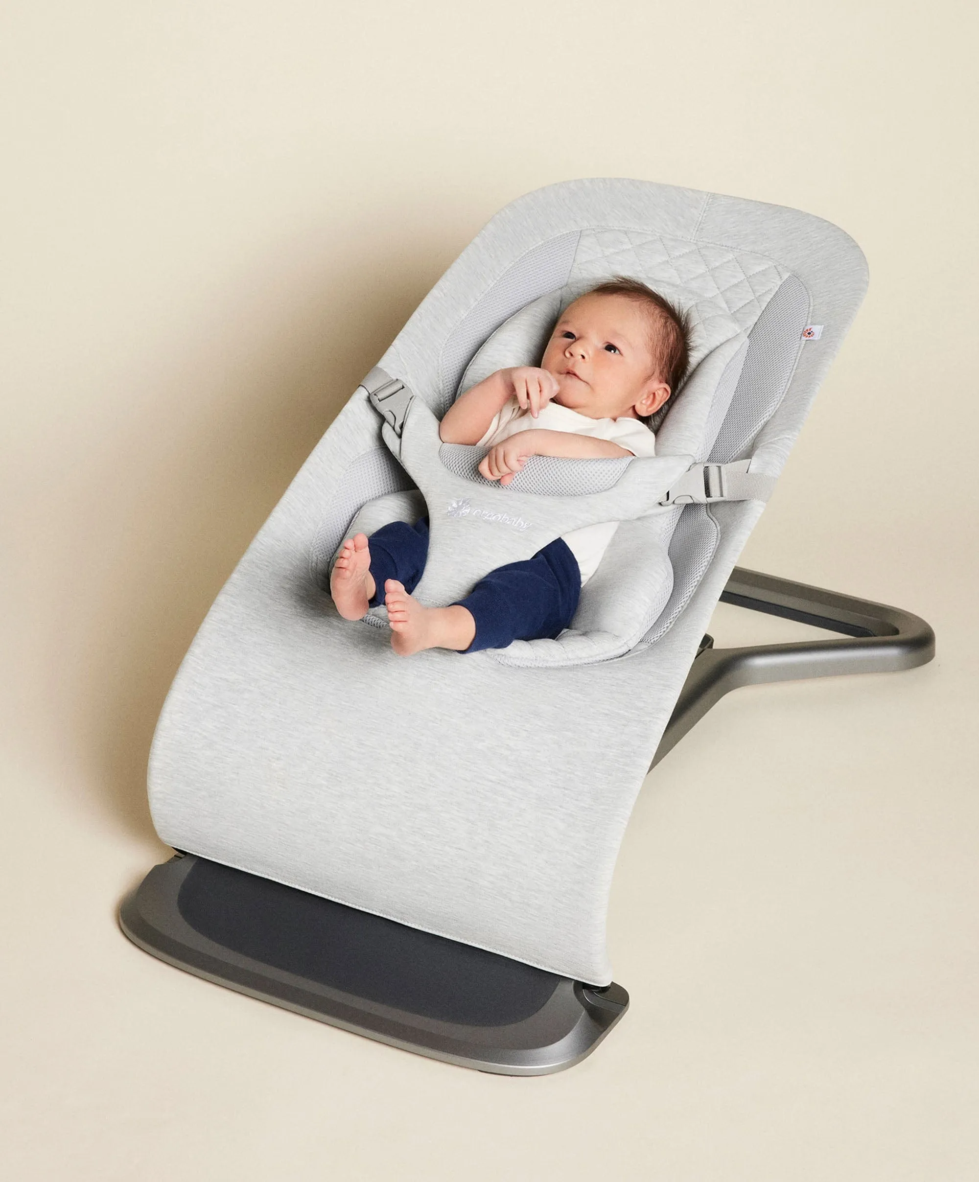 Ergobaby 3-in-1 Evolve Schaukelstuhl – Hellgrau
