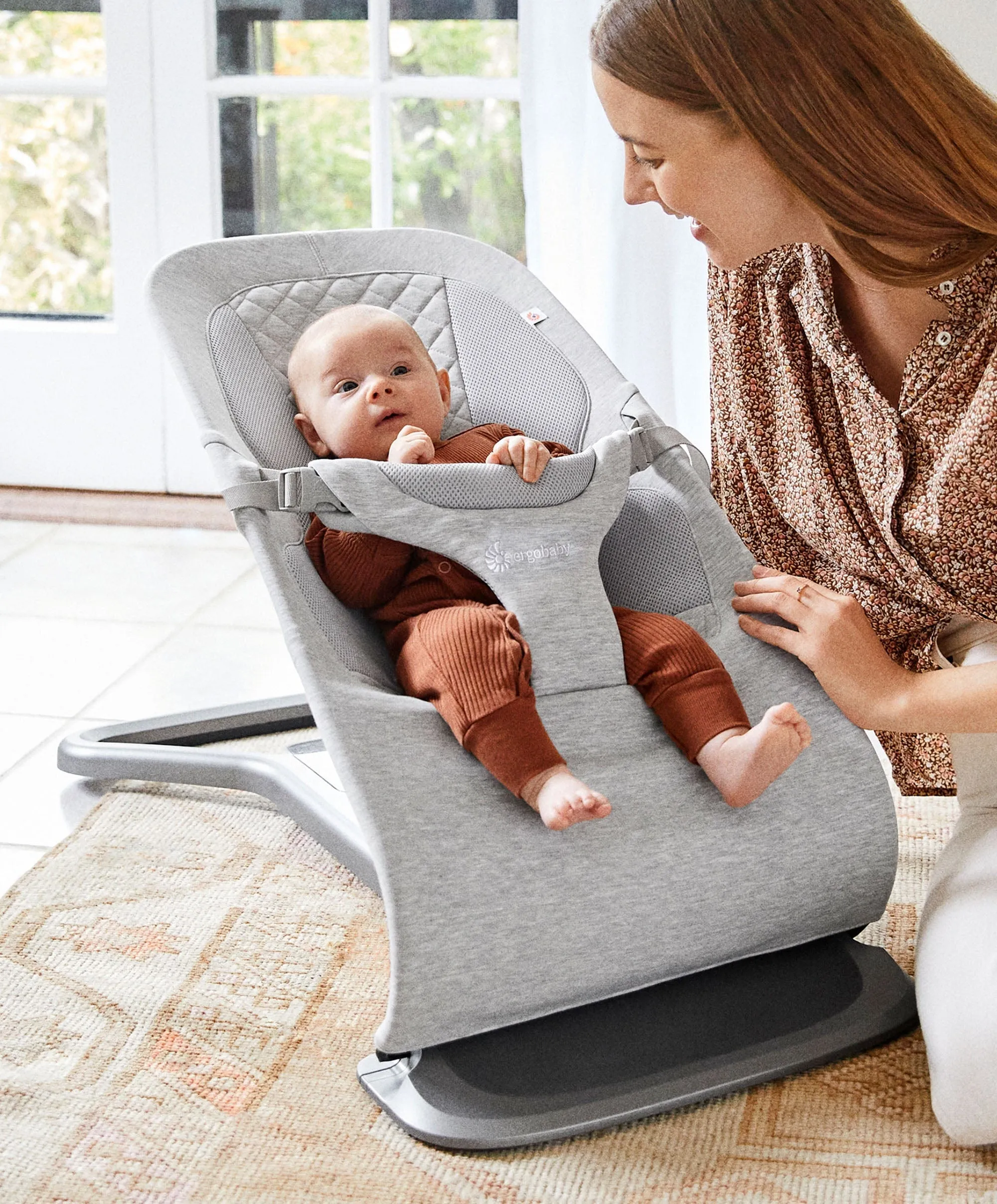Ergobaby 3-in-1 Evolve Schaukelstuhl – Hellgrau
