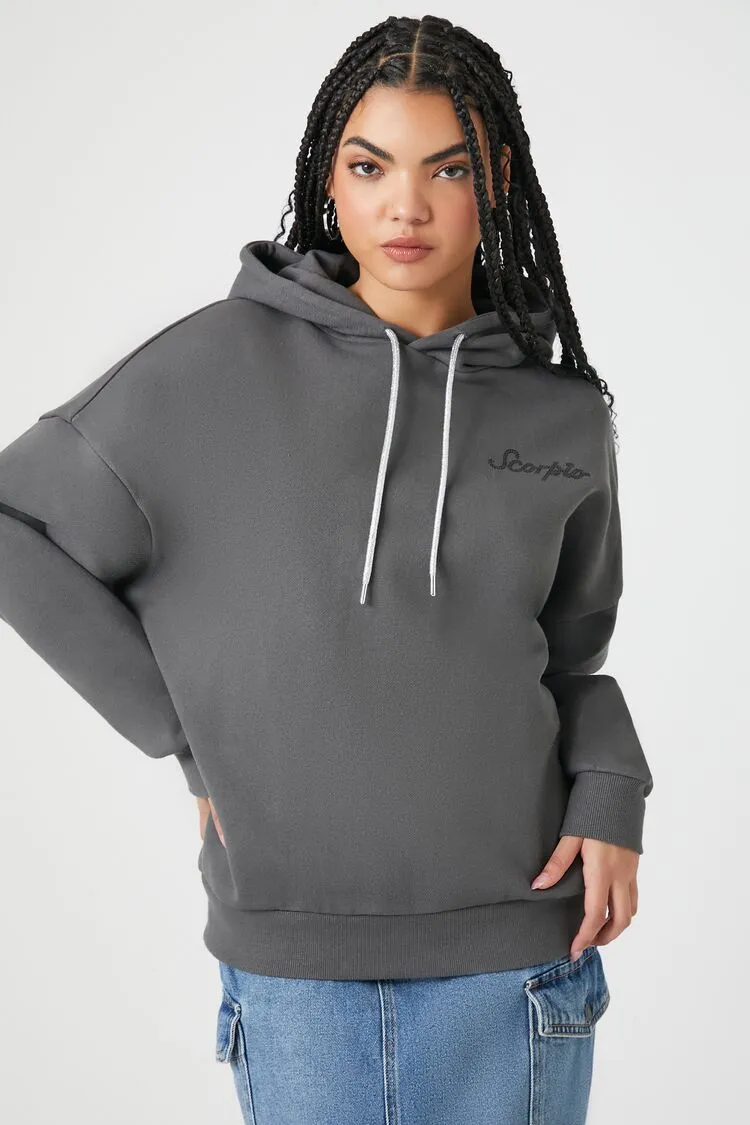 Forever 21 Damen Fleece Hoodie mit Strass-Skorpion-Print Dunkelgrau/Mehrfarbig Forever 21