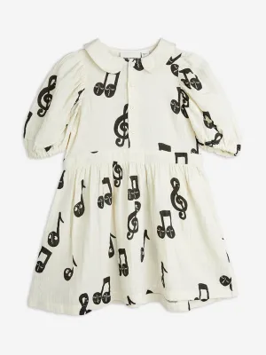 Girls Note AOP Musselin-Kleid in Weiß