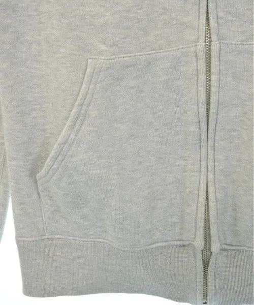 Grüne Kapuzenpullover