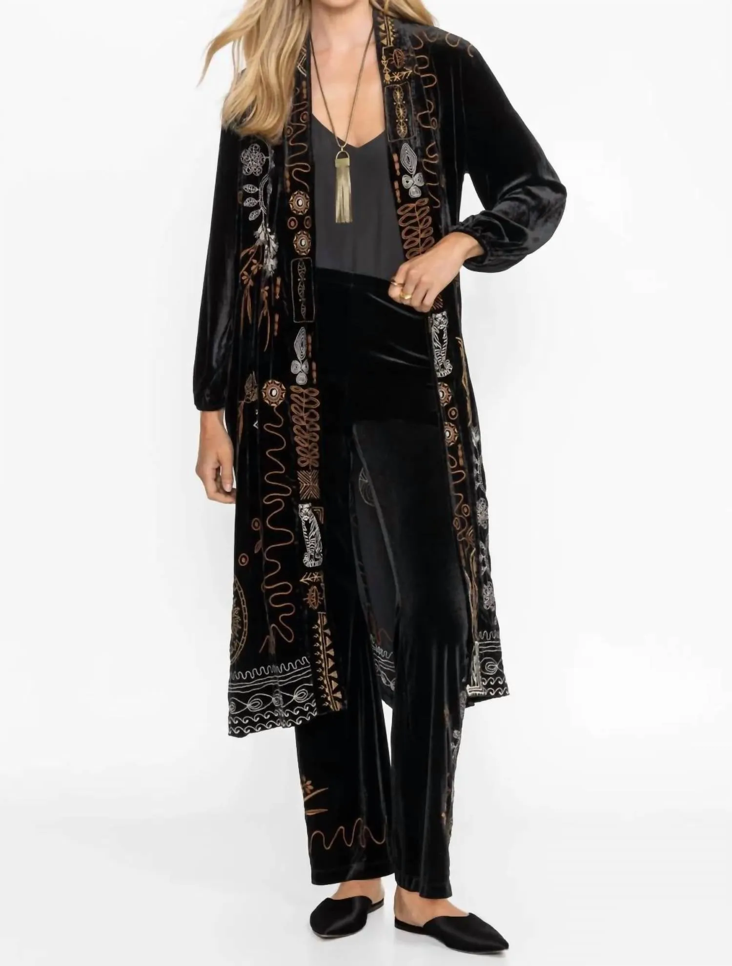Jenai Kimono Sleeve Relaxed Dress - Plus In Black