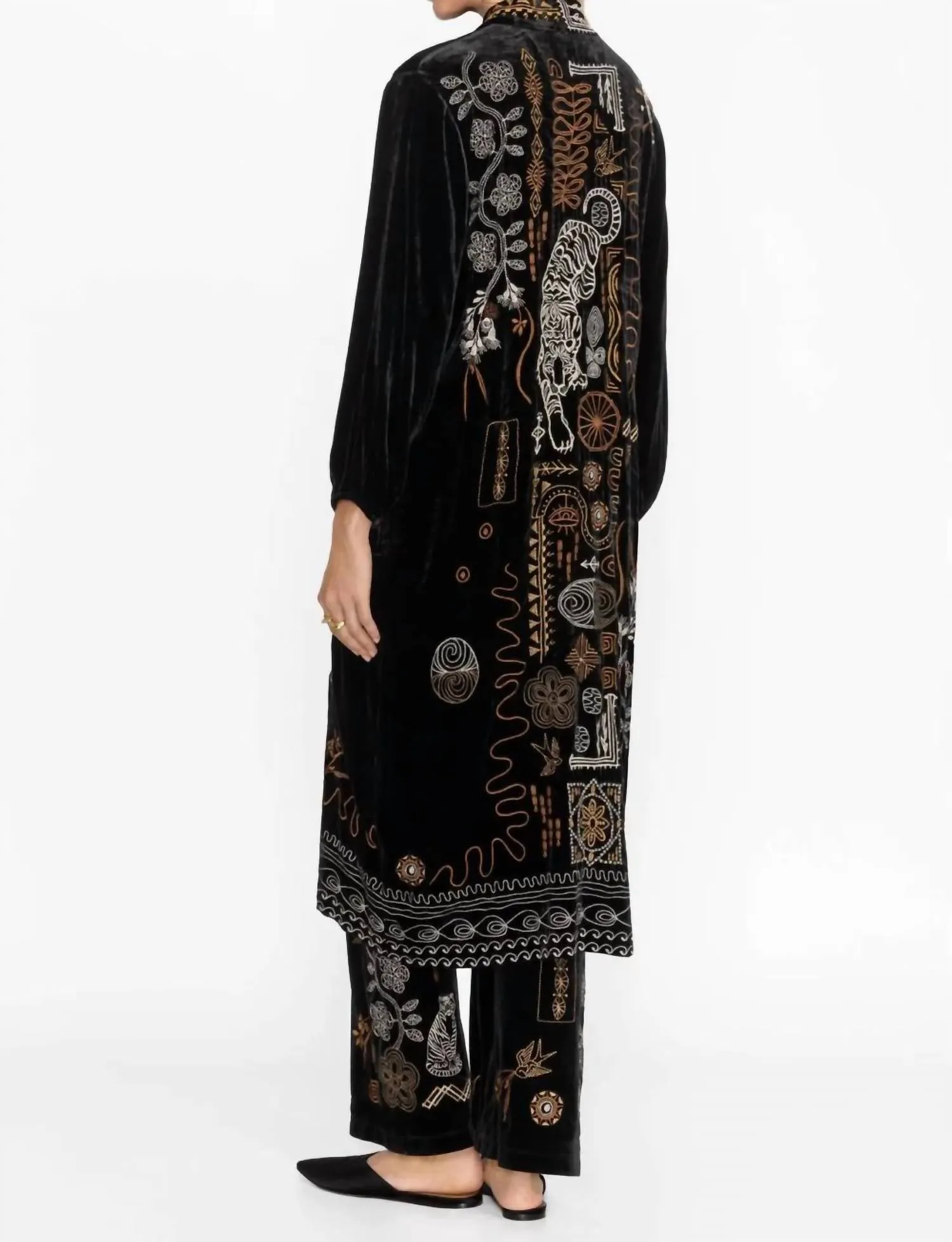 Jenai Kimono Sleeve Relaxed Dress - Plus In Black