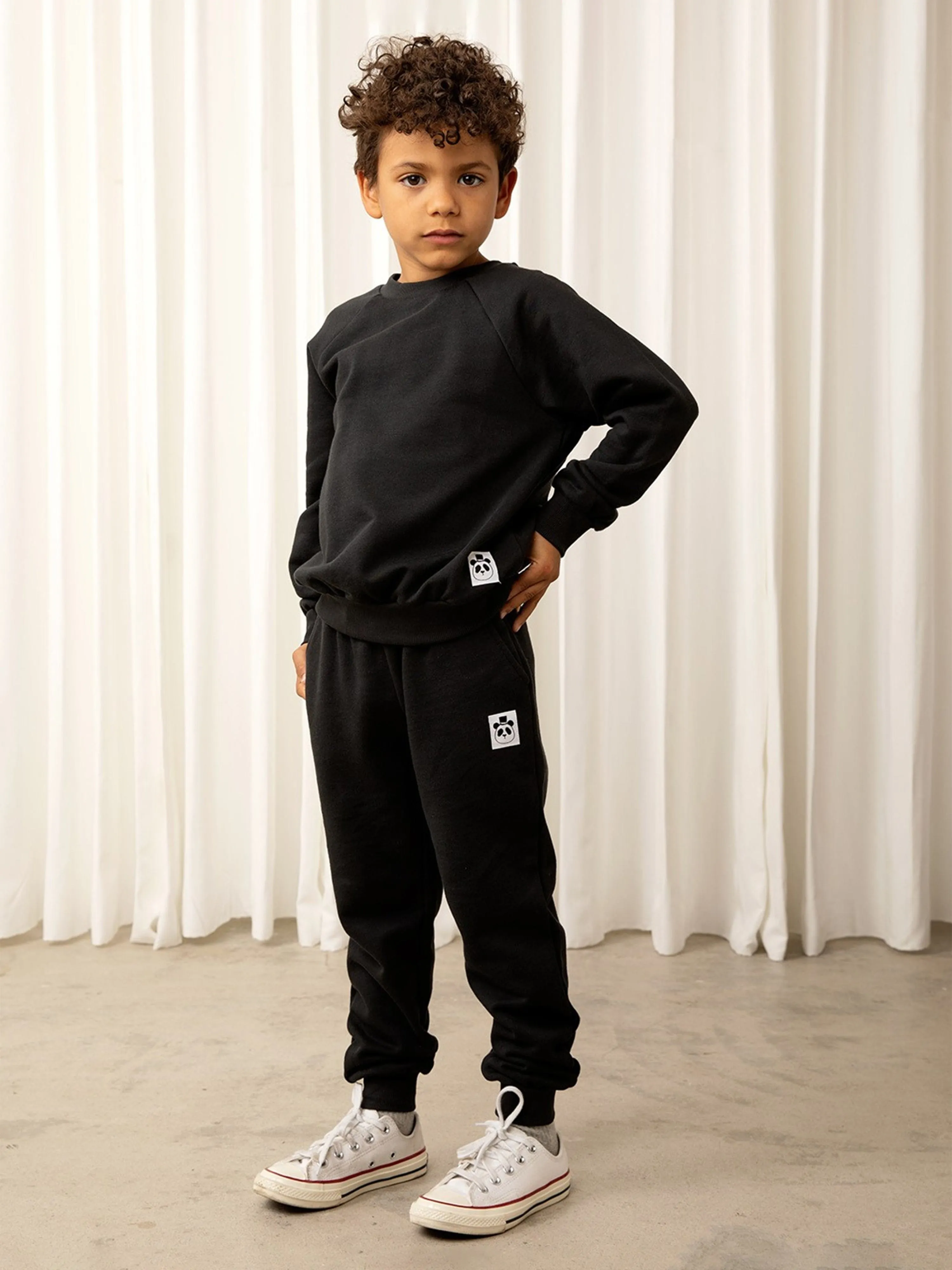 Kinder Basic Joggerhose in Schwarz