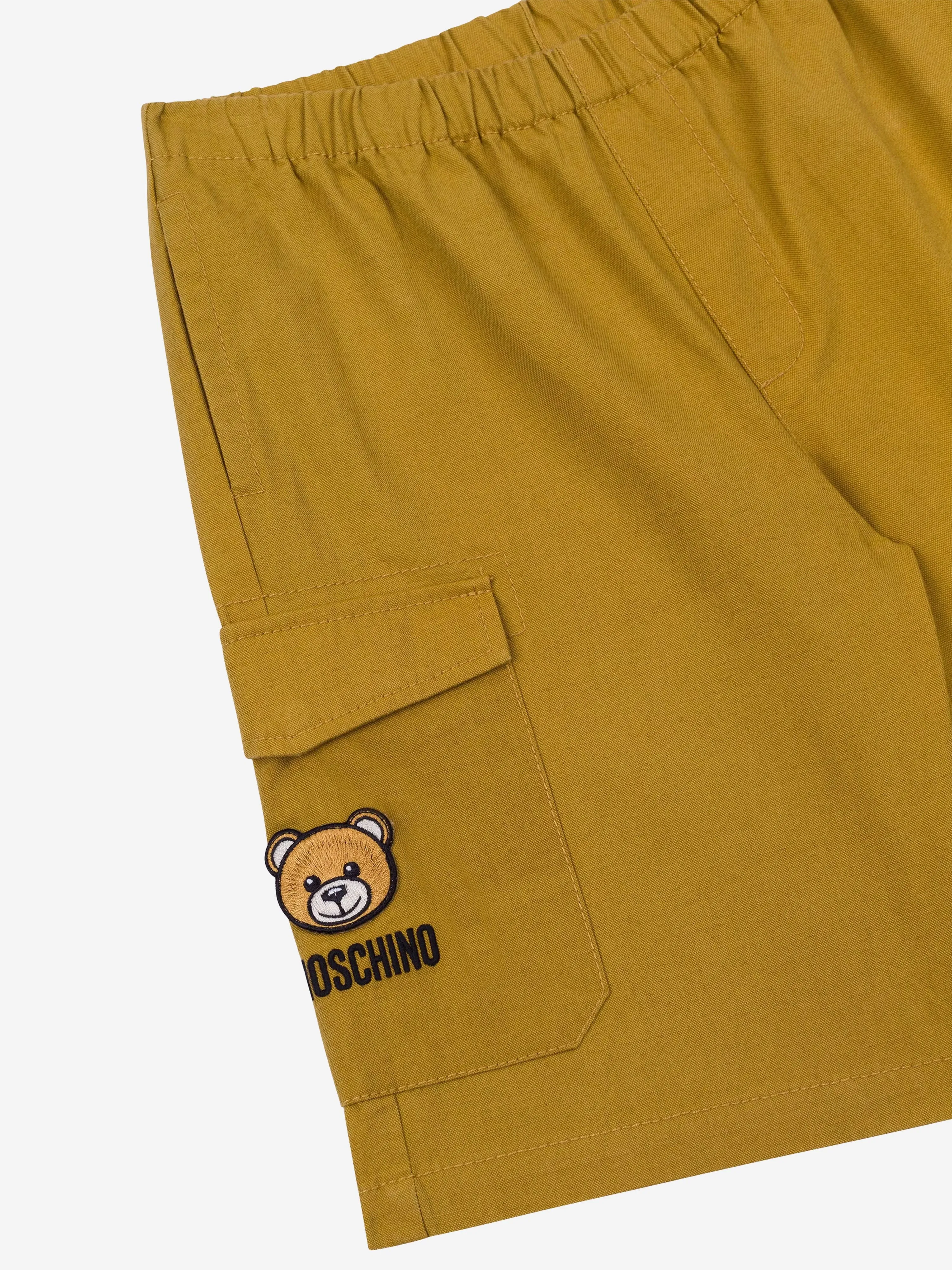 Moschino Jungen Teddy Cargo Shorts in Braun