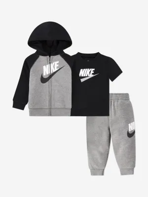 Nike Jungen 3-teiliger Trainingsanzug in Grau