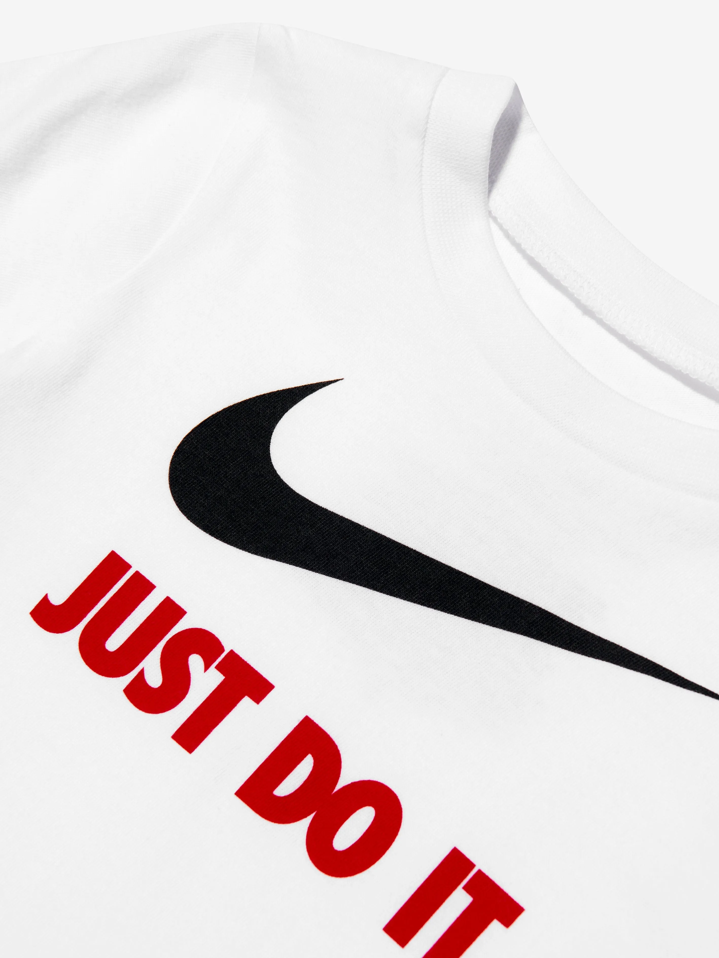 Nike Jungen Swoosh JDI T-Shirt in Weiß