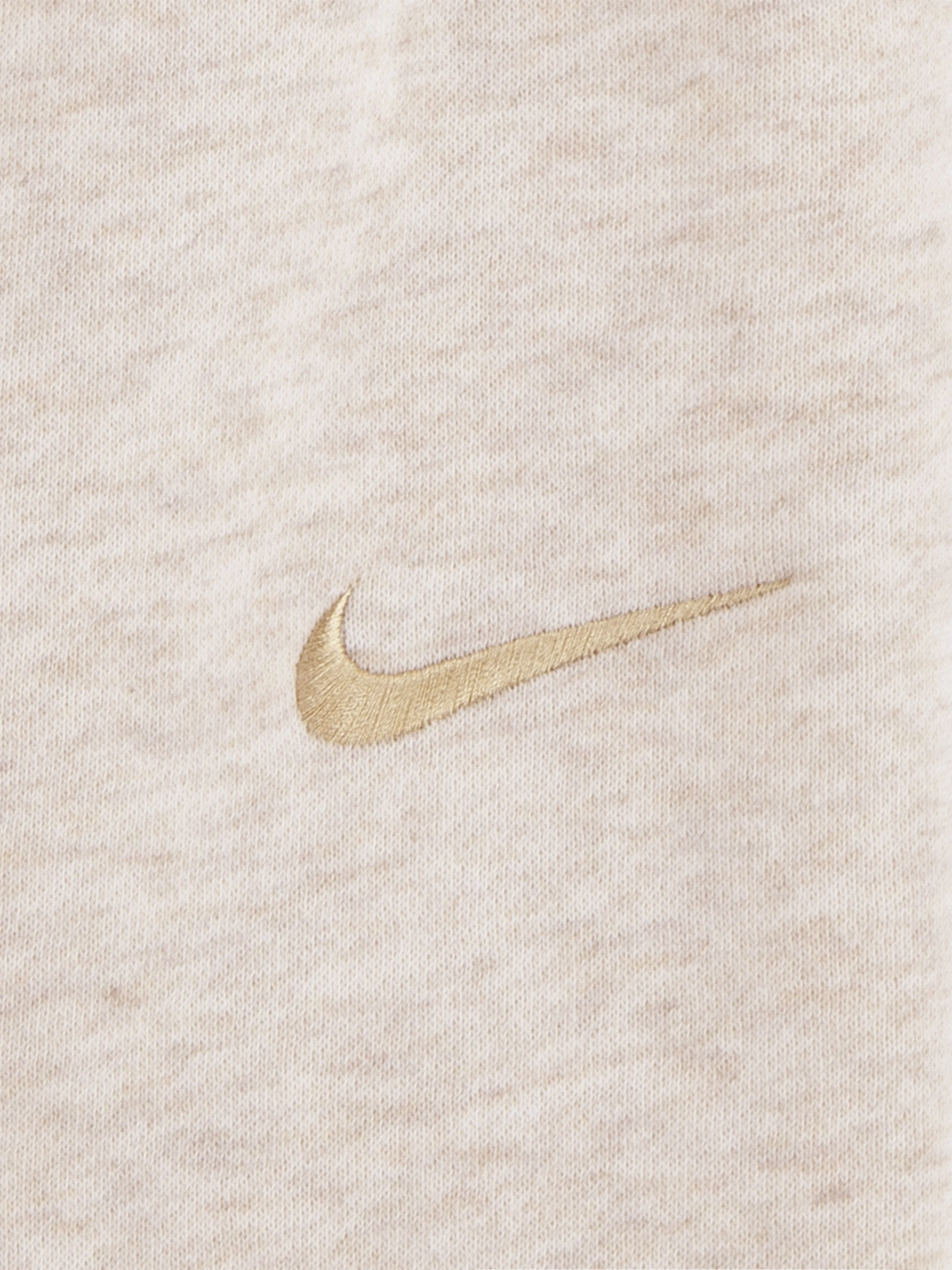 Nike Kids Essential Fleece Tracksuit in Elfenbein