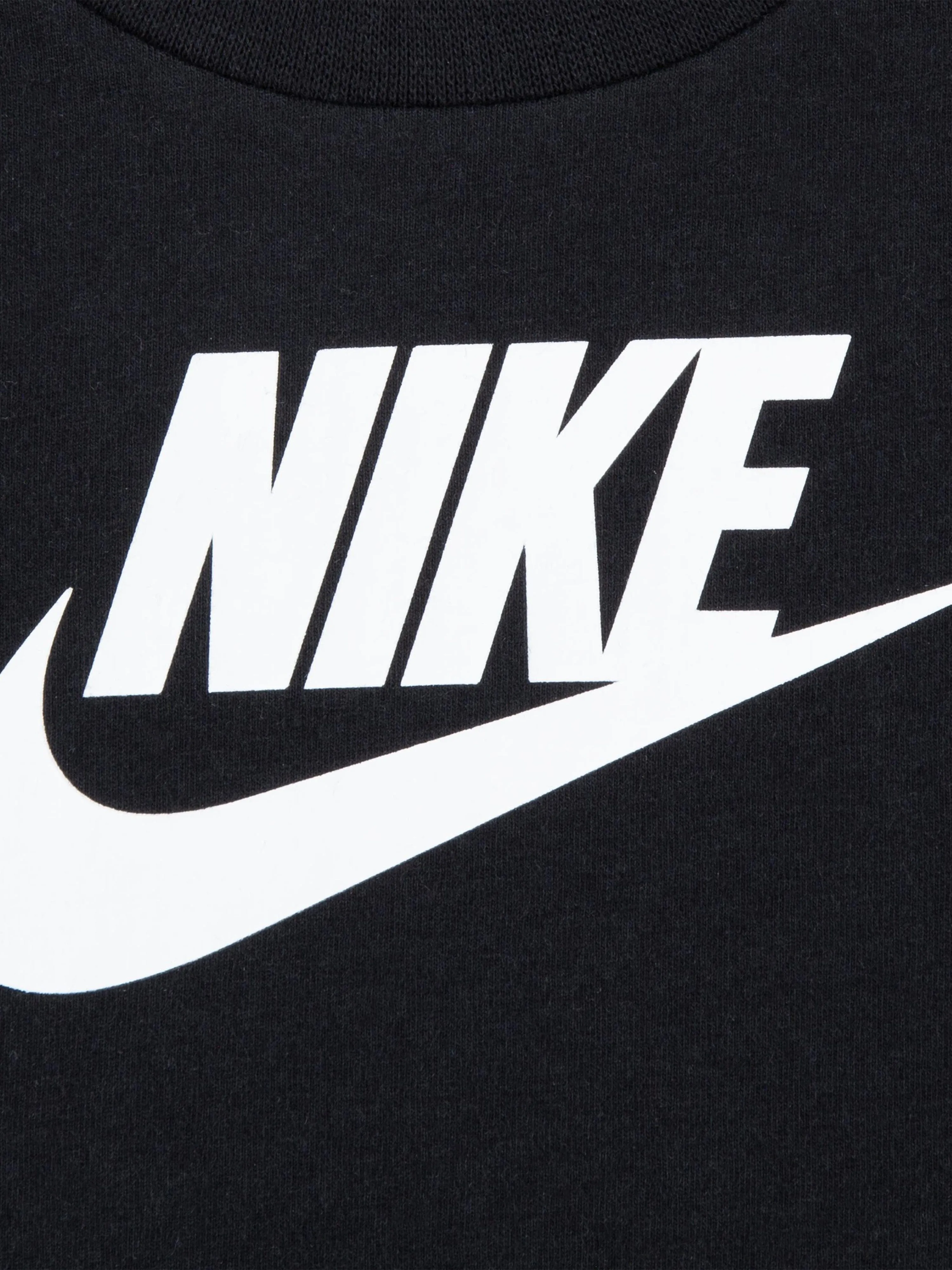 Nike Kids Futura Evergreen T-Shirt in Schwarz