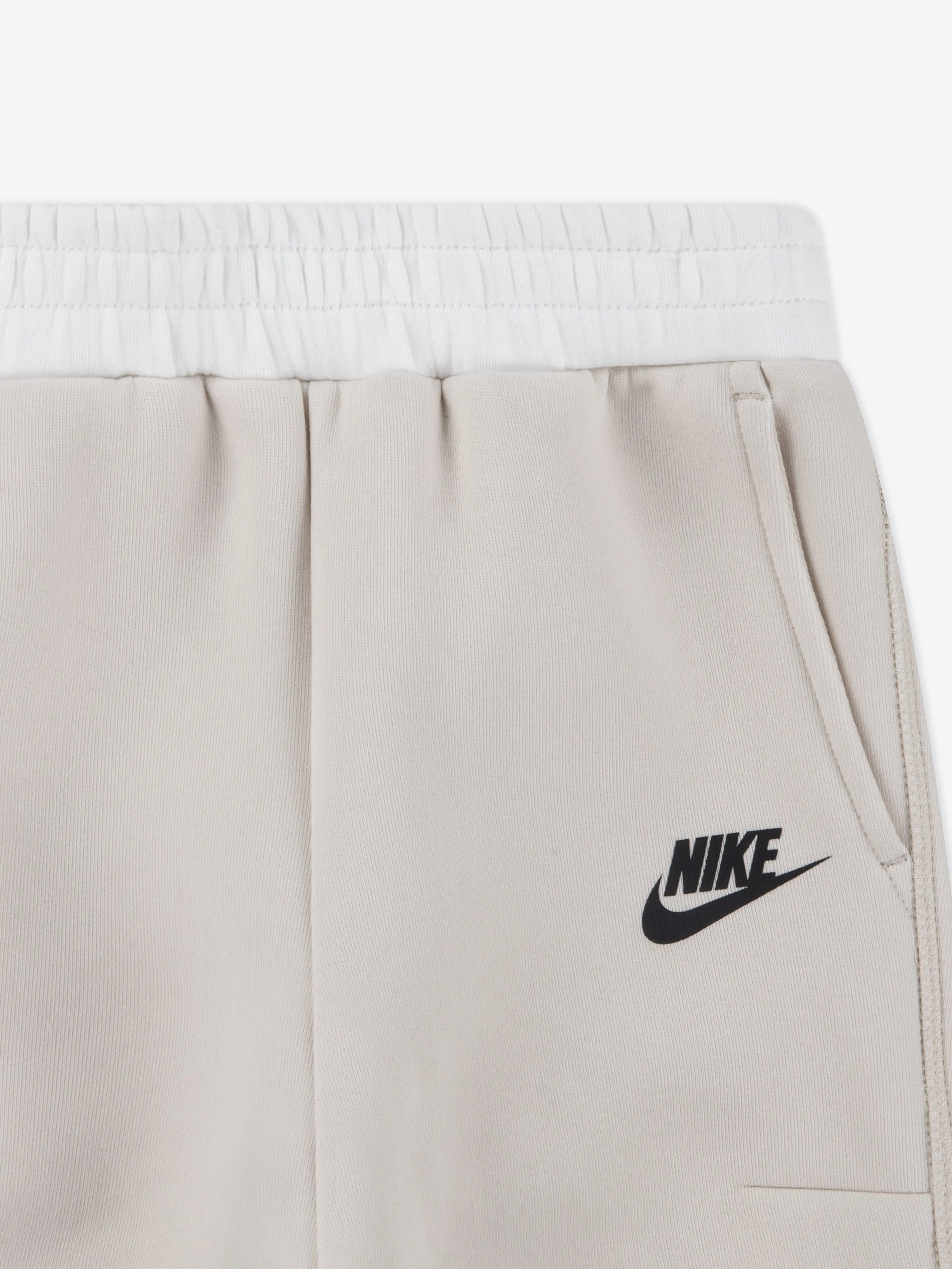 Nike Kids Tech Fleece Kapuzen-Jacke mit Reißverschluss und Jogginghose in Beige