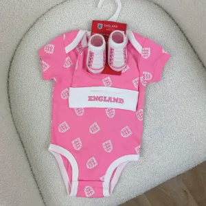 Official England 3 Piece Baby Set - Pink daddy outfits clearance