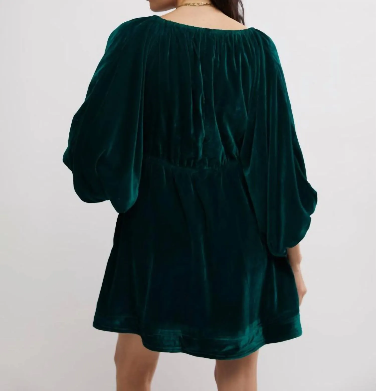 Portia Velvet Mini Dress In Emerald