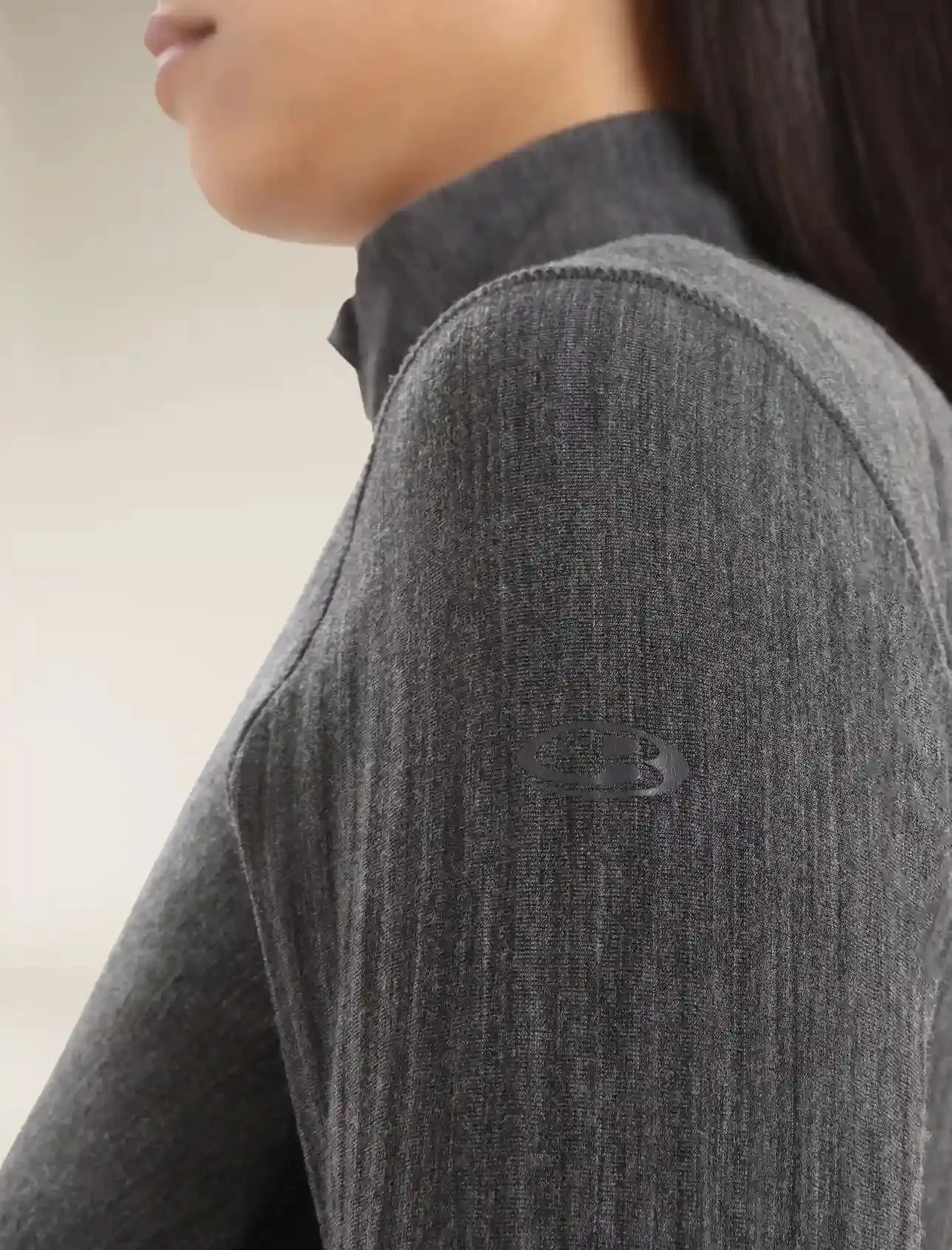 Buy 2025 fashionable Icebreaker Descender Long Sleeve Zip Womens Jacket with high quality in our store, there are many different kinds of Items, save big discount 78% off!