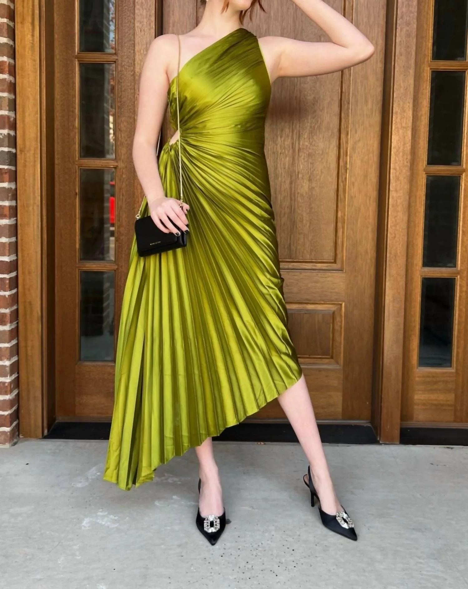 Stella Pleated Midi Dress In Olive Green